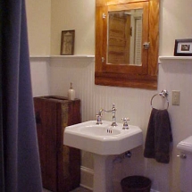 The Grapevine House bathroom